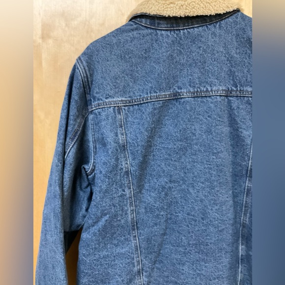 BP Denim Oversize Trucker Jacket Faux Shearling Neck & Lined Inside 🔥 - Picture 7 of 15